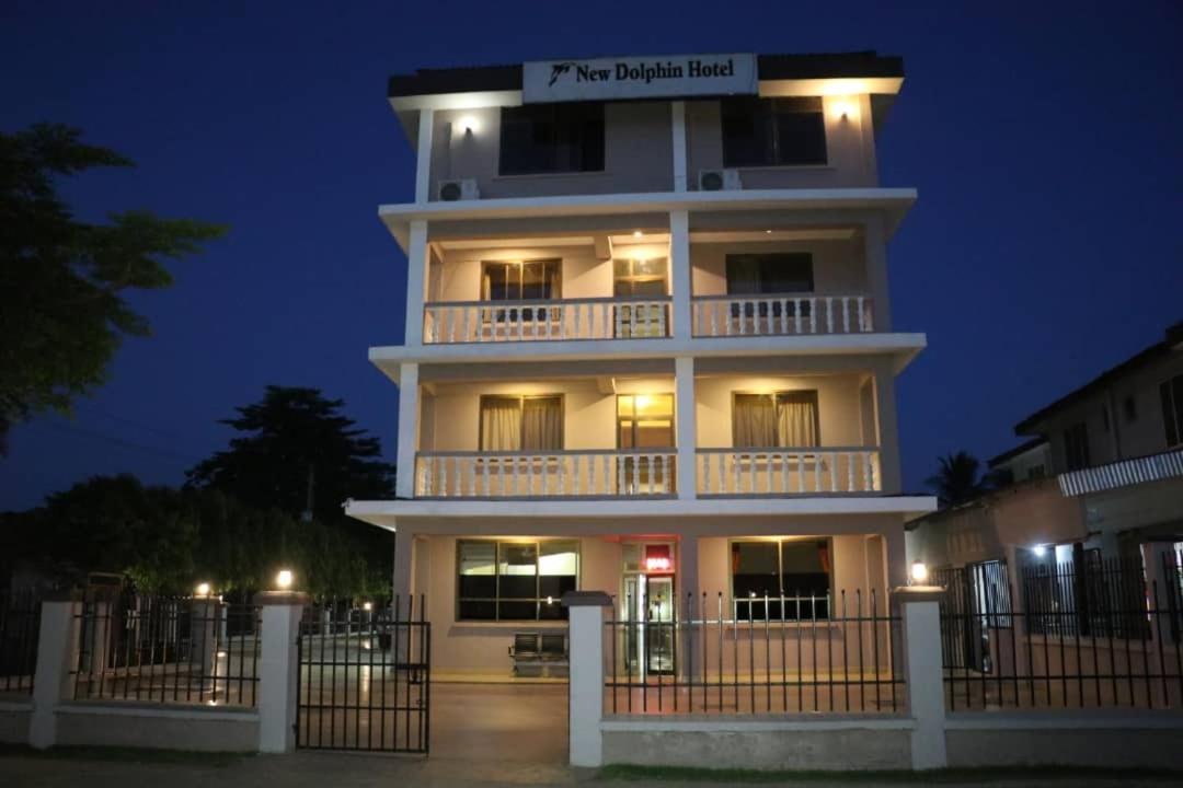 Dolphin Hotel Tanga Eksteriør bilde